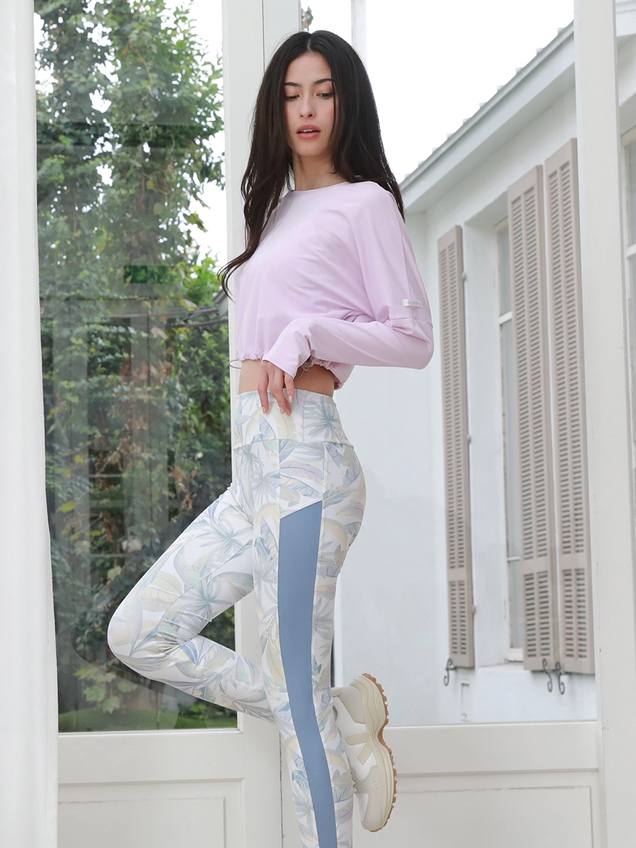 トップス SEA sweat zip hoodie ECO BLUE】エコ素材ストレッチクロップド丈トップス(243045)｜ヨガ