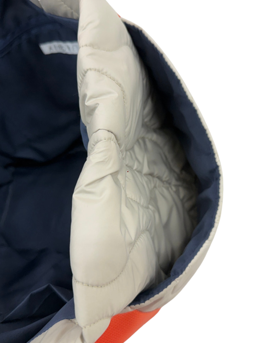 サイドにポケットあり