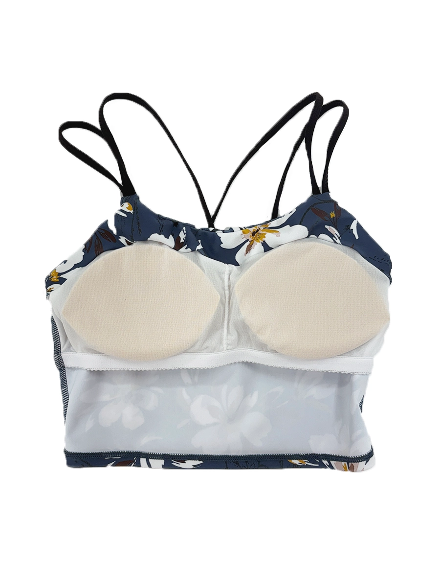 カップ部分（差し込み型）バストラインが綺麗に見えるようなフィットカップを使用　